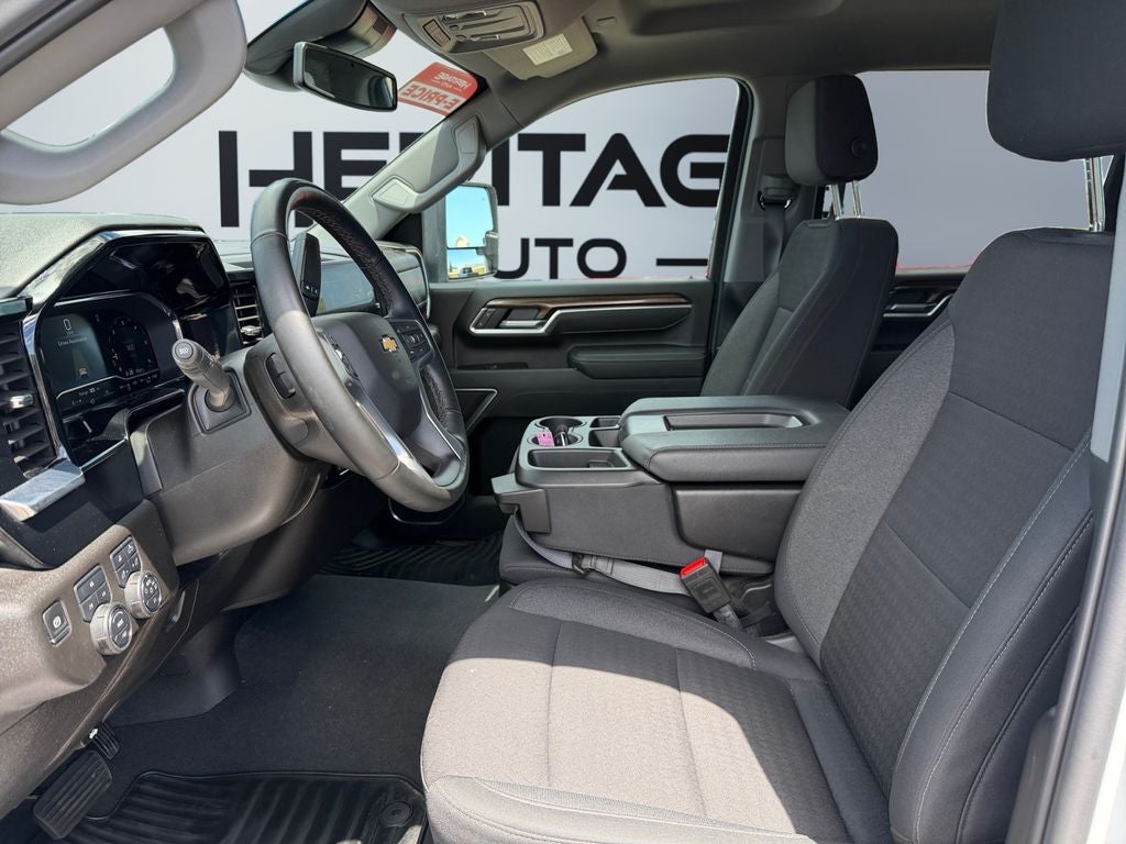 2025 Chevrolet Silverado 3500 HD LT
