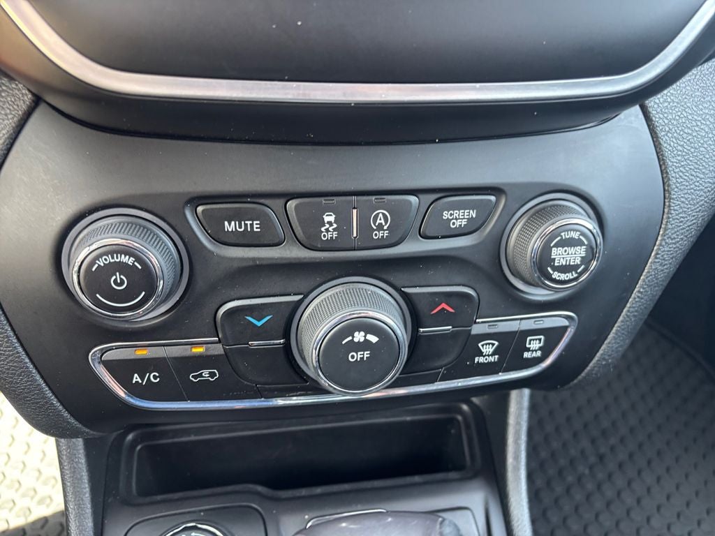 2019 Jeep Cherokee Latitude