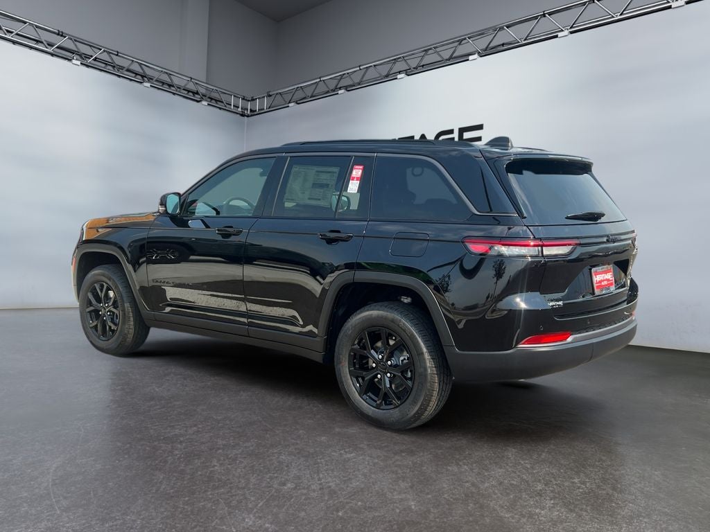 2026 Jeep Grand Cherokee GRAND CHEROKEE LAREDO ALTITUDE 4X4