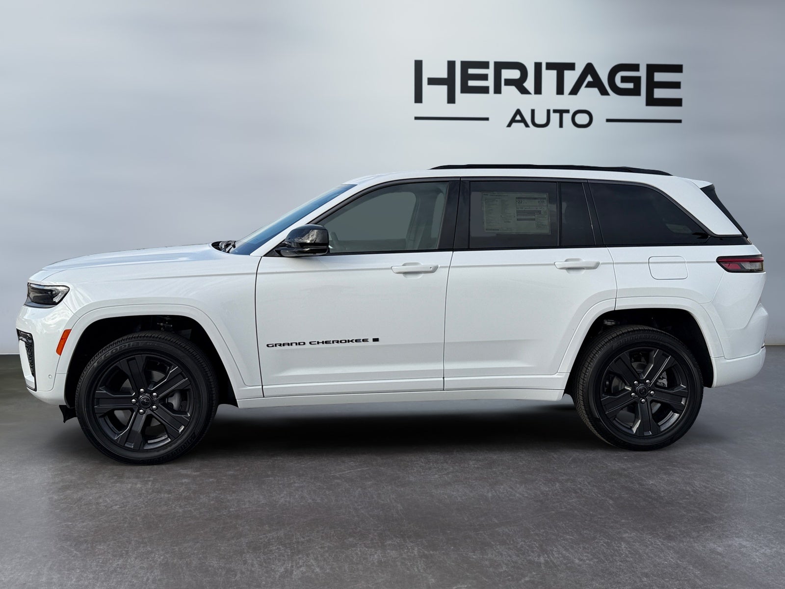 2027 Jeep Grand Cherokee GRAND CHEROKEE LIMITED RESERVE 4X4