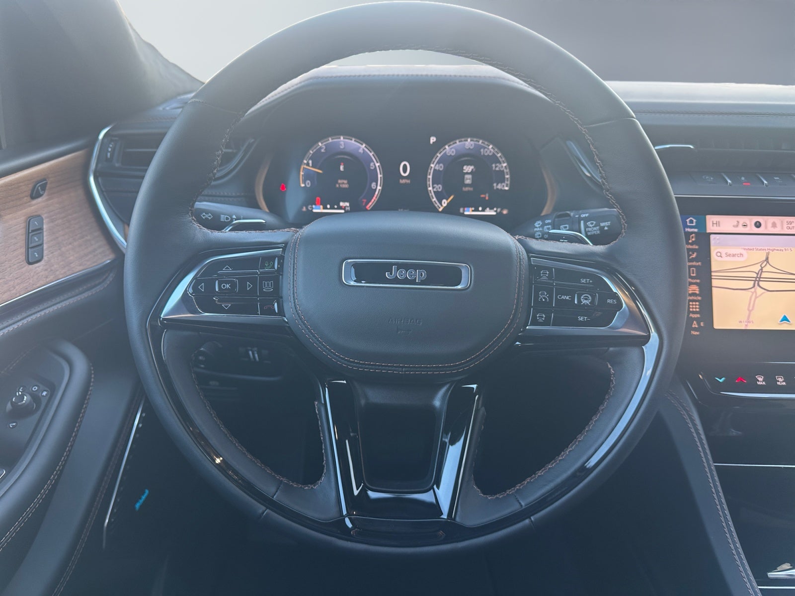 2027 Jeep Grand Cherokee GRAND CHEROKEE SUMMIT 4X4