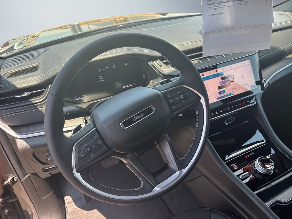 2026 Jeep Grand Cherokee GRAND CHEROKEE L LAREDO ALTITUDE 4X4