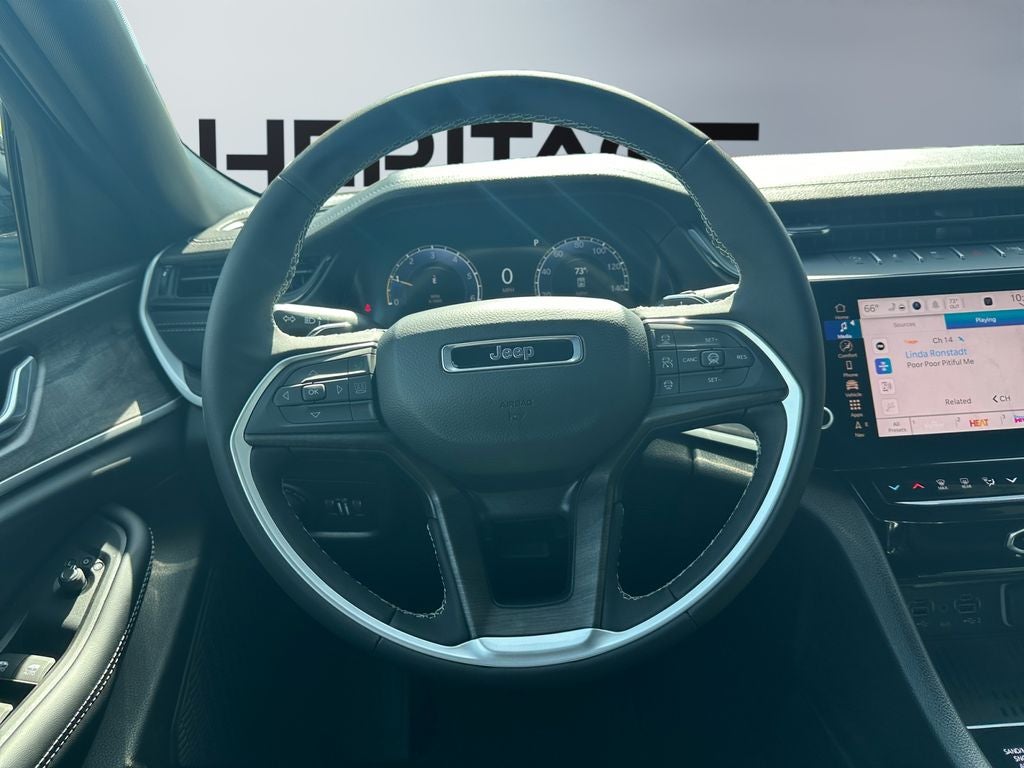 2026 Jeep Grand Cherokee GRAND CHEROKEE L LAREDO ALTITUDE 4X4