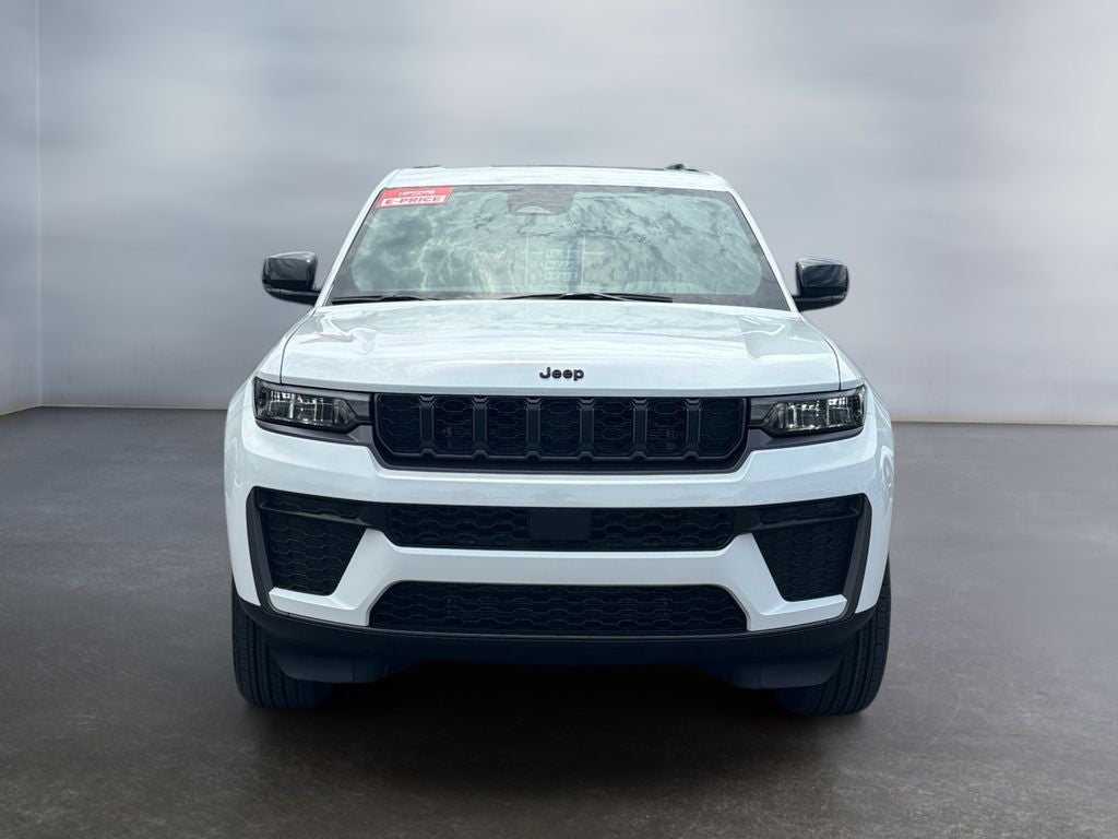 2026 Jeep Grand Cherokee GRAND CHEROKEE L LAREDO ALTITUDE 4X4