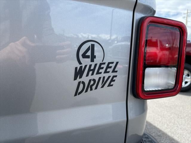 2021 Jeep Gladiator Willys 4x4