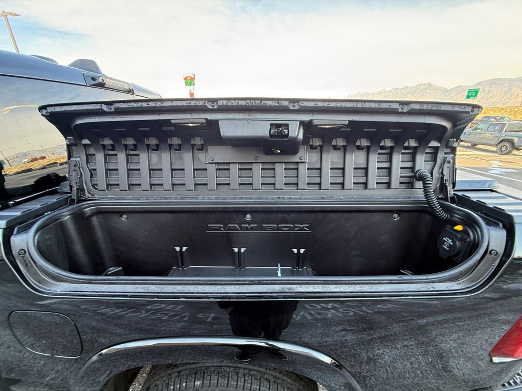 2026 RAM Ram 1500 RAM 1500 LIMITED CREW CAB 4X4 5'7' BOX