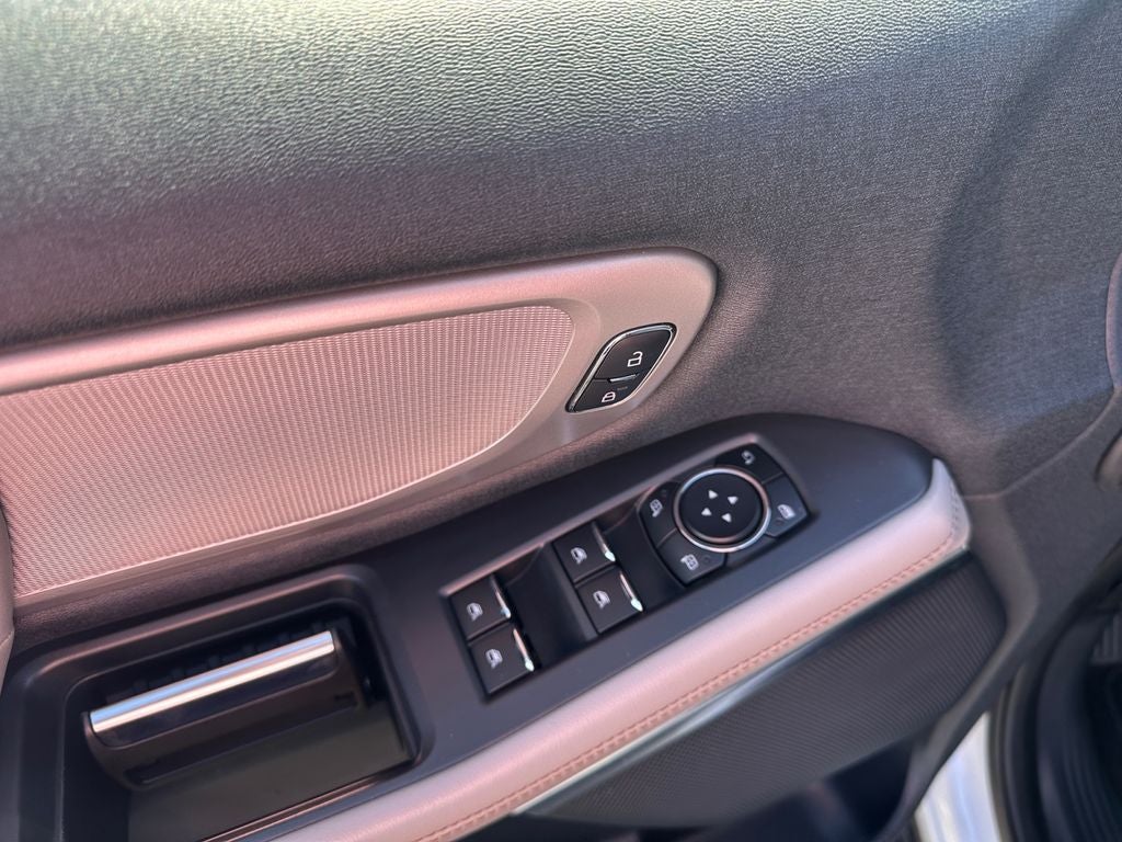 2025 Ford Expedition Active MAX