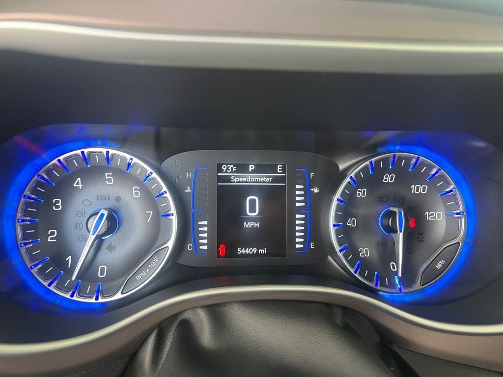 2021 Chrysler Voyager L