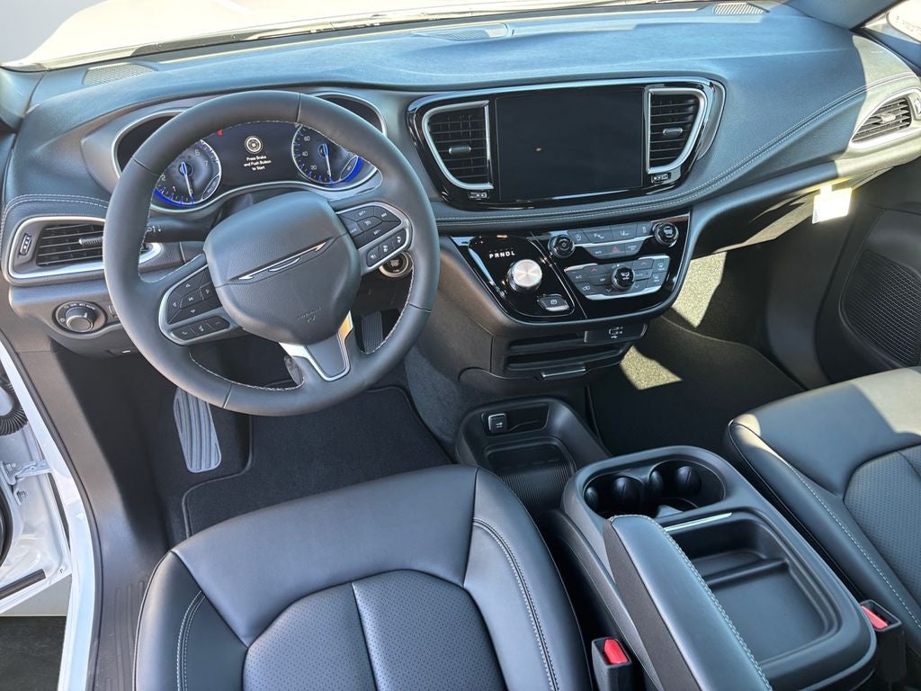 2027 Chrysler Pacifica PACIFICA SELECT AWD