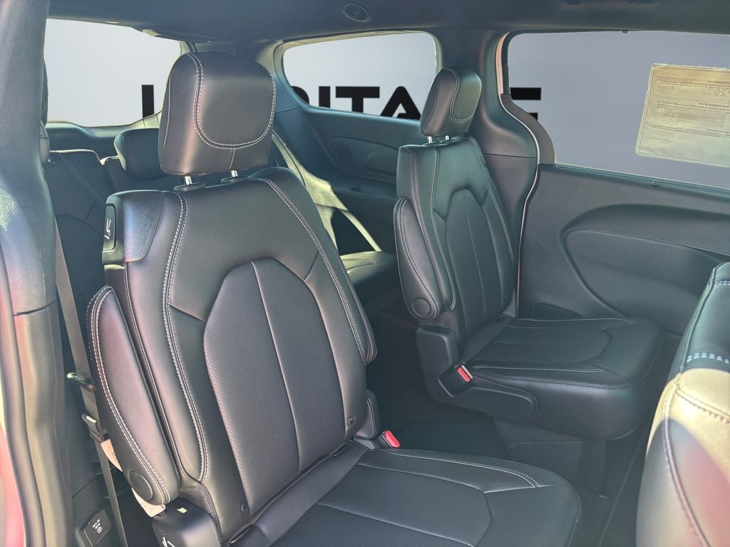 2027 Chrysler Pacifica PACIFICA SELECT AWD
