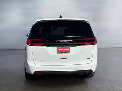 2027 Chrysler Pacifica PACIFICA SELECT AWD
