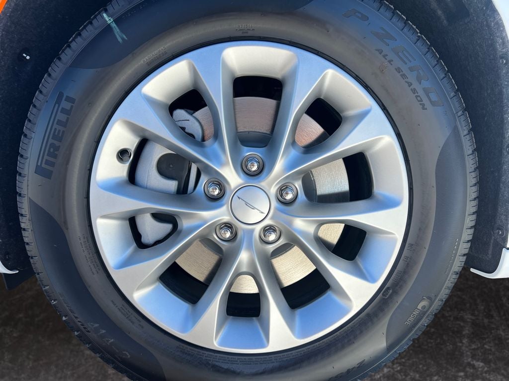 2027 Chrysler Pacifica PACIFICA SELECT AWD