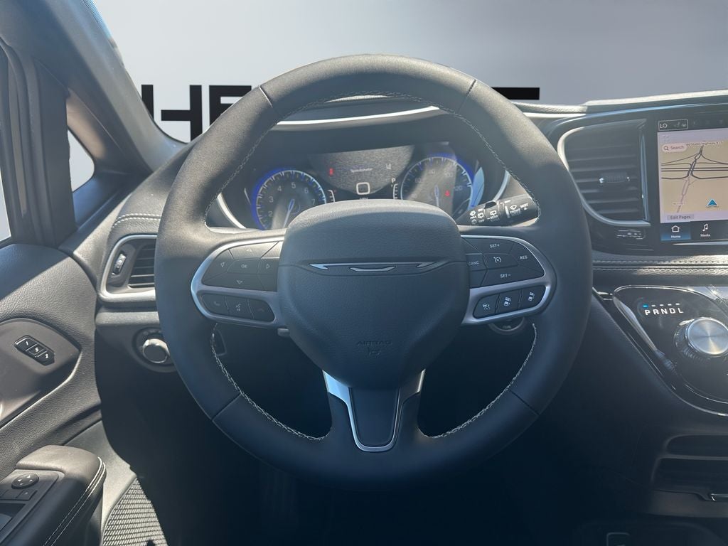 2027 Chrysler Pacifica PACIFICA SELECT AWD