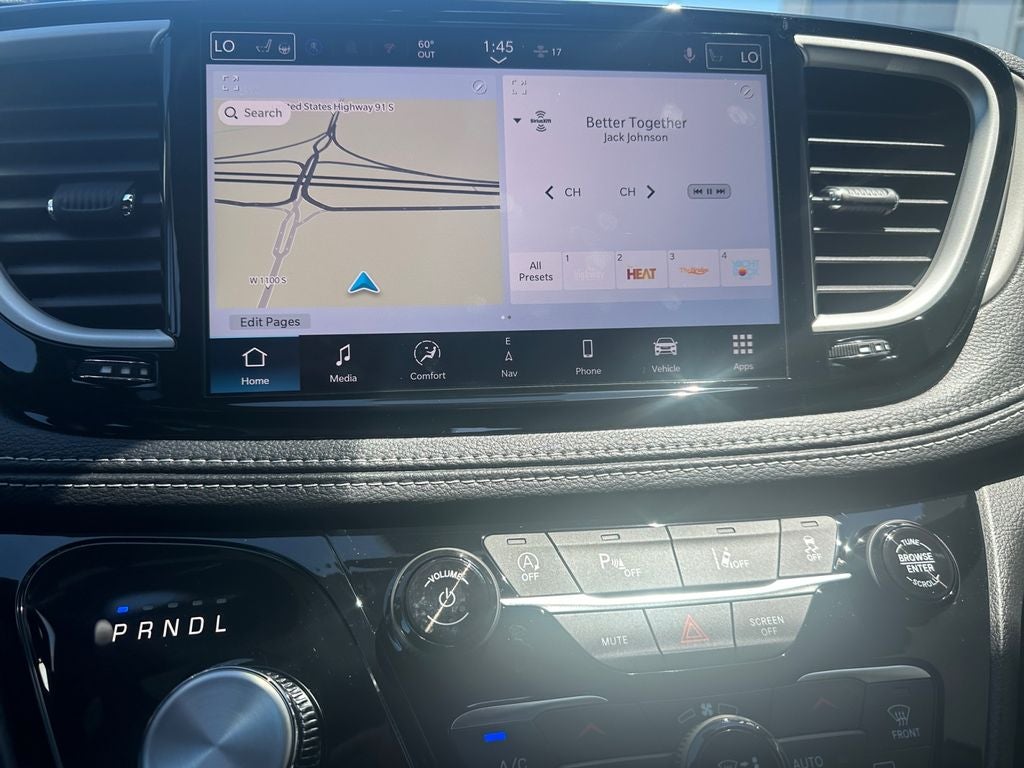2027 Chrysler Pacifica PACIFICA SELECT AWD