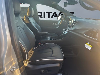 2026 Chrysler Pacifica PACIFICA LIMITED AWD