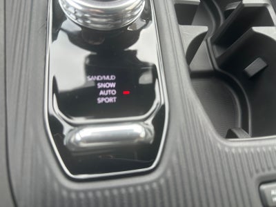 2027 Jeep Cherokee CHEROKEE LAREDO 4X4