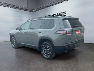 2027 Jeep Cherokee CHEROKEE LAREDO 4X4