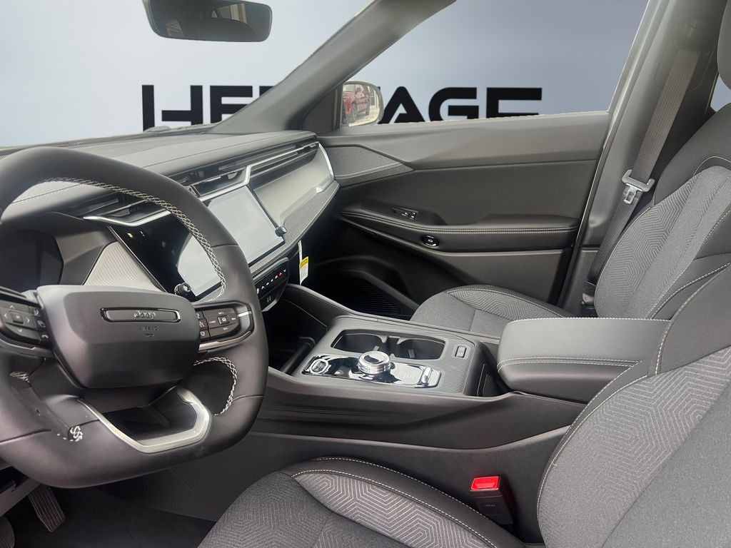2026 Jeep Cherokee CHEROKEE LAREDO 4X4