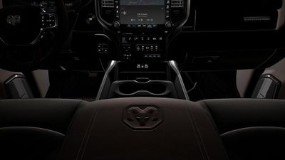 2027 RAM 3500 RAM 3500 LARAMIE CREW CAB 4X4 8' BOX