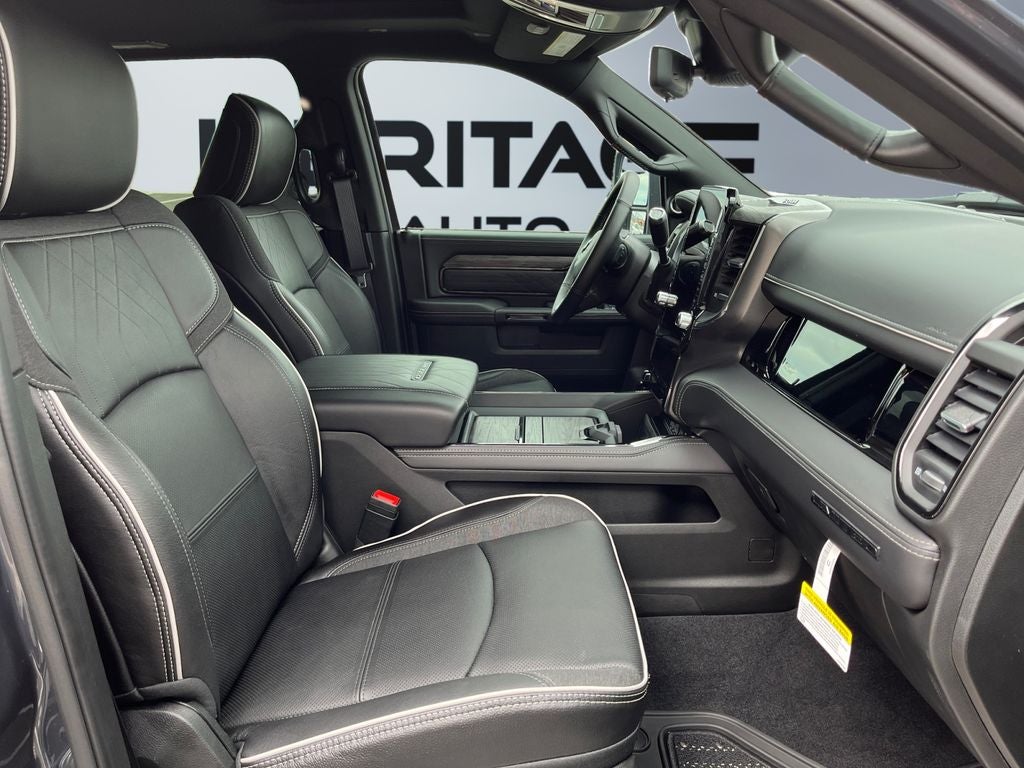 2026 RAM Ram 3500 RAM 3500 LIMITED CREW CAB 4X4 8' BOX