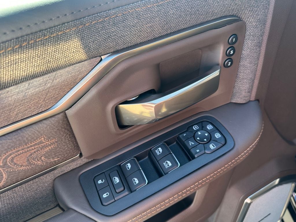 2026 RAM Ram 3500 RAM 3500 LIMITED LONGHORN CREW CAB 4X4 8' BOX