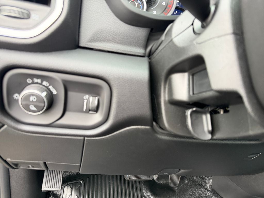 2026 RAM Ram 3500 Chassis Cab RAM 3500 BIG HORN CHASSIS REGULAR CAB 4X4 60' CA