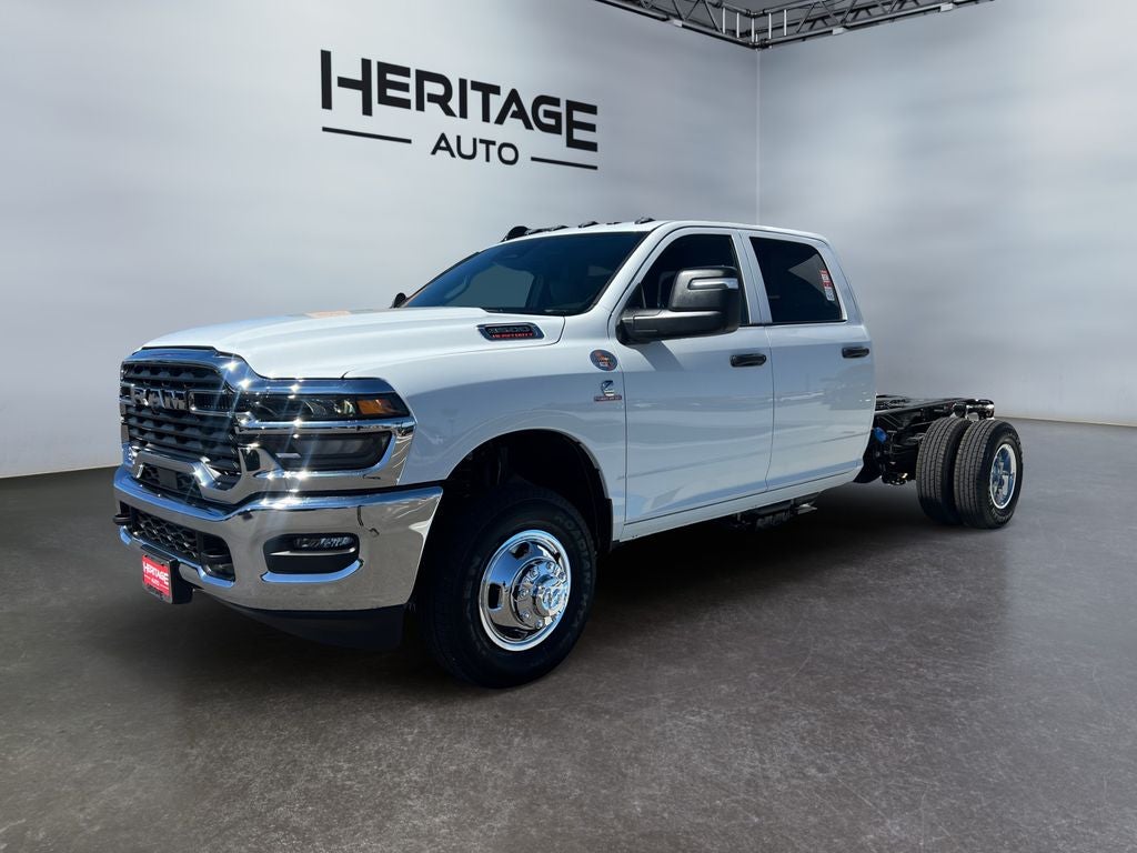 2026 RAM Ram 3500 Chassis Cab RAM 3500 TRADESMAN CREW CAB CHASSIS 4X4 60' CA