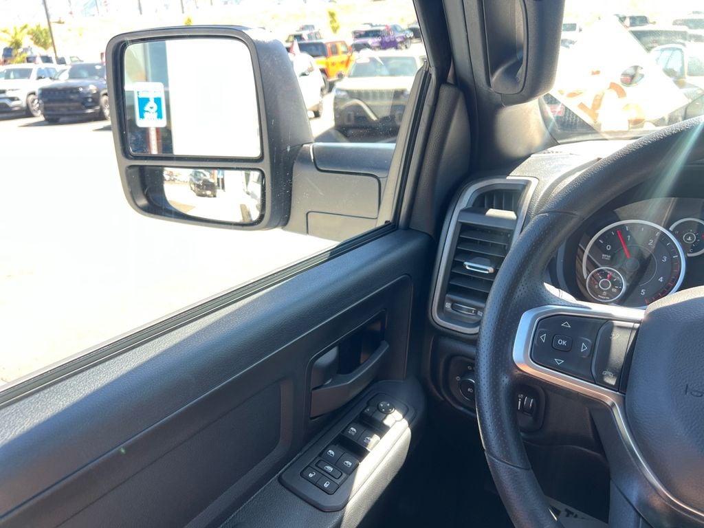 2026 RAM Ram 3500 Chassis Cab RAM 3500 TRADESMAN CREW CAB CHASSIS 4X4 60' CA