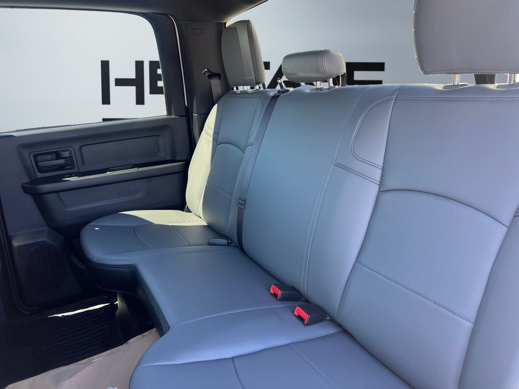 2026 RAM Ram 3500 Chassis Cab RAM 3500 TRADESMAN CREW CAB CHASSIS 4X4 60' CA