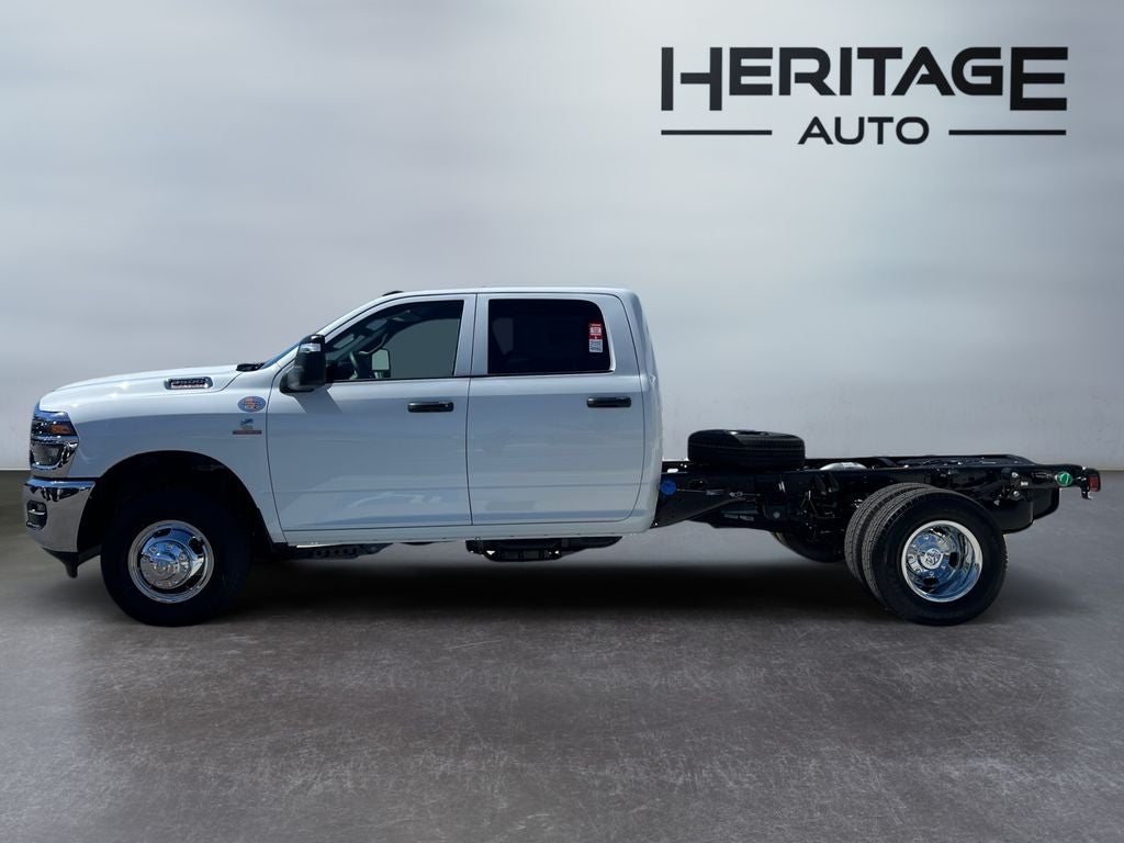2026 RAM Ram 3500 Chassis Cab RAM 3500 TRADESMAN CREW CAB CHASSIS 4X4 60' CA