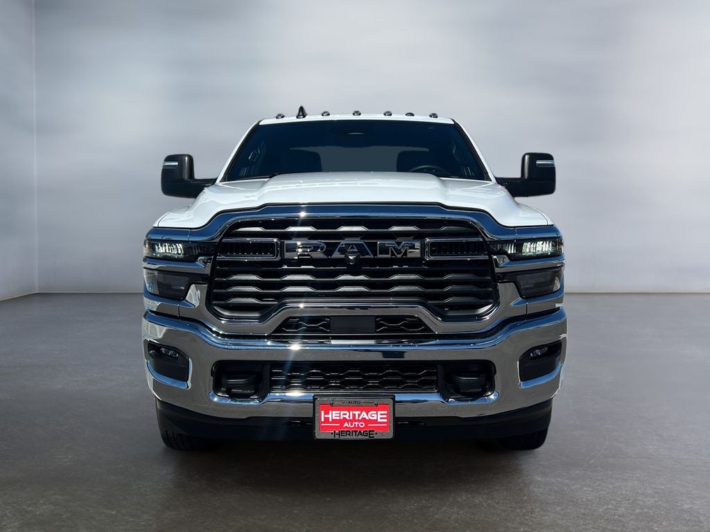 2026 RAM Ram 3500 Chassis Cab RAM 3500 TRADESMAN CREW CAB CHASSIS 4X4 60' CA