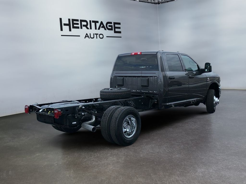 2026 RAM Ram 3500 Chassis Cab RAM 3500 TRADESMAN CREW CAB CHASSIS 4X4 60' CA