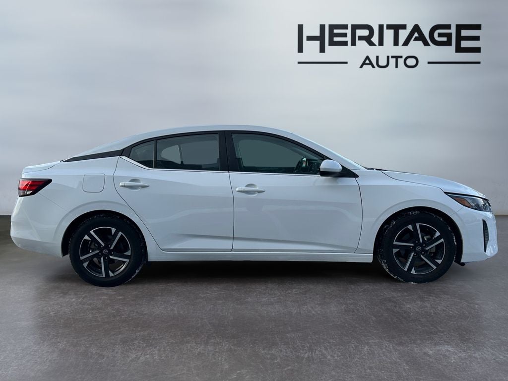 2024 Nissan Sentra SV Xtronic CVT