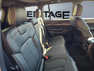 2027 Jeep Grand Cherokee GRAND CHEROKEE LIMITED 4X4