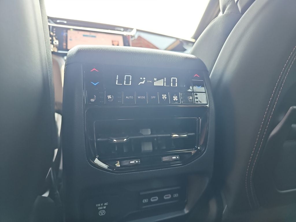 2026 Jeep Grand Cherokee GRAND CHEROKEE SUMMIT 4X4