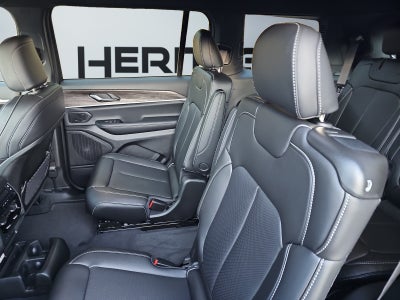 2027 Jeep Grand Cherokee GRAND CHEROKEE L LIMITED 4X4