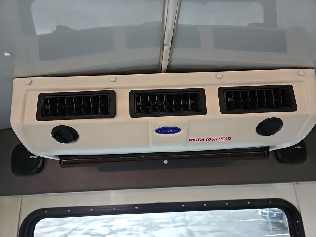 2011 Ford E-350 Cutaway Base