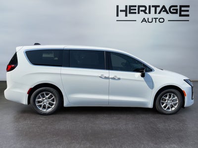 2027 Chrysler Pacifica PACIFICA SELECT