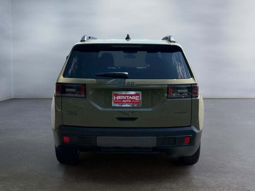2026 Jeep Cherokee CHEROKEE LAREDO 4X4
