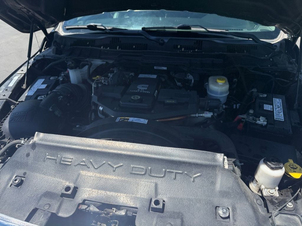 2018 RAM 2500 Laramie Crew Cab 4x4 6'4' Box