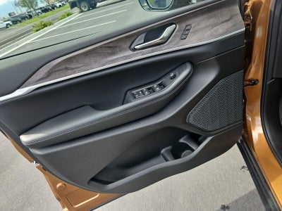 2027 Jeep Grand Cherokee GRAND CHEROKEE LIMITED 4X4