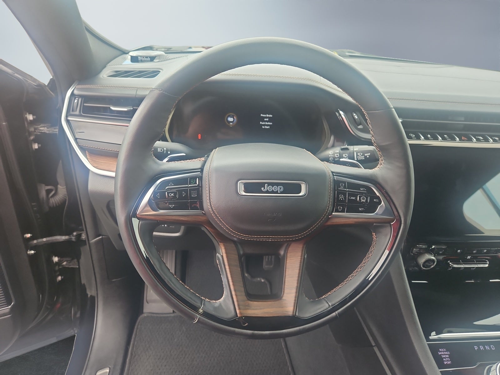 2023 Jeep Grand Cherokee Summit 4x4