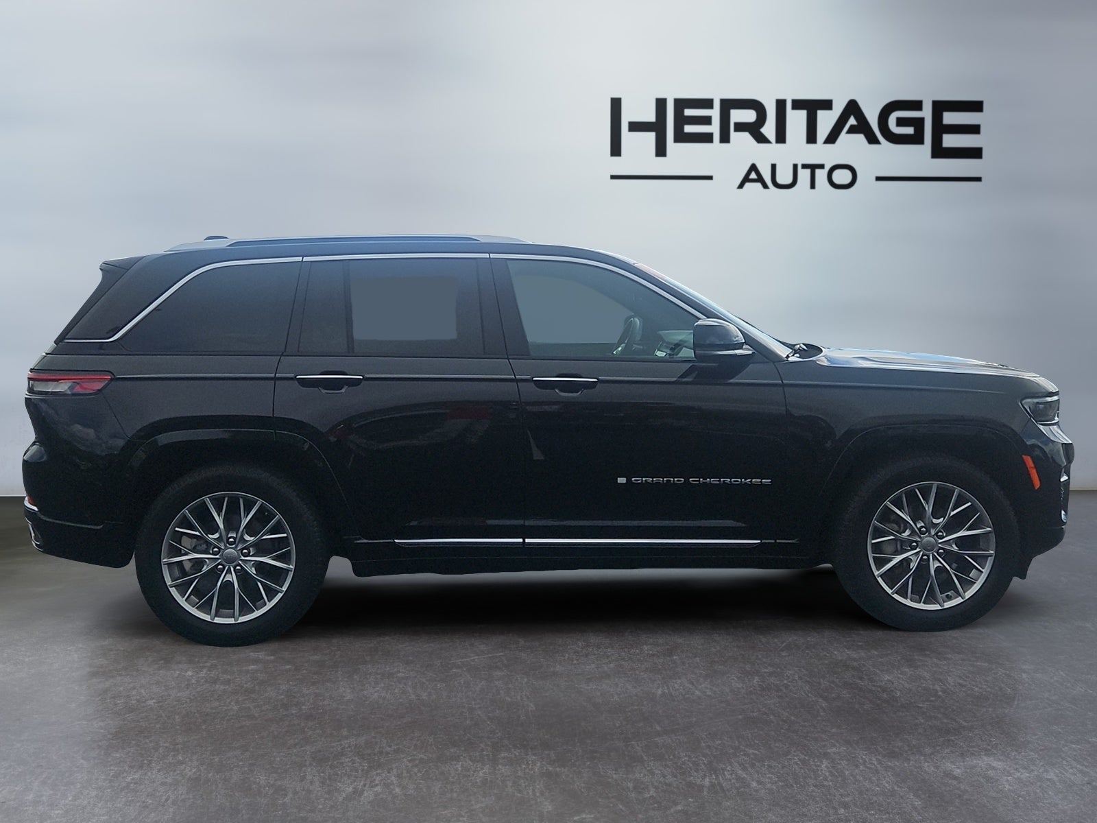 2023 Jeep Grand Cherokee Summit 4x4