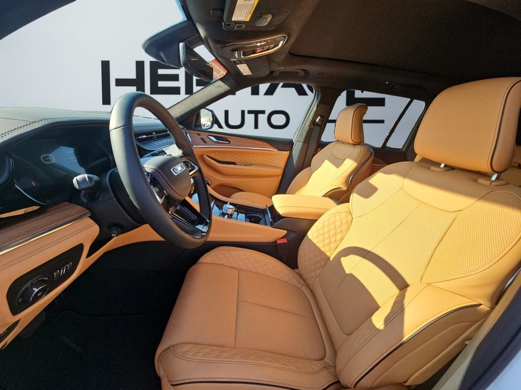 2026 Jeep Grand Cherokee GRAND CHEROKEE SUMMIT 4X4