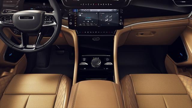 2026 Jeep Grand Cherokee GRAND CHEROKEE SUMMIT 4X4