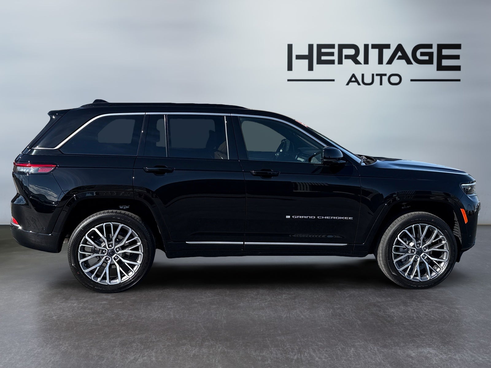 2027 Jeep Grand Cherokee Summit