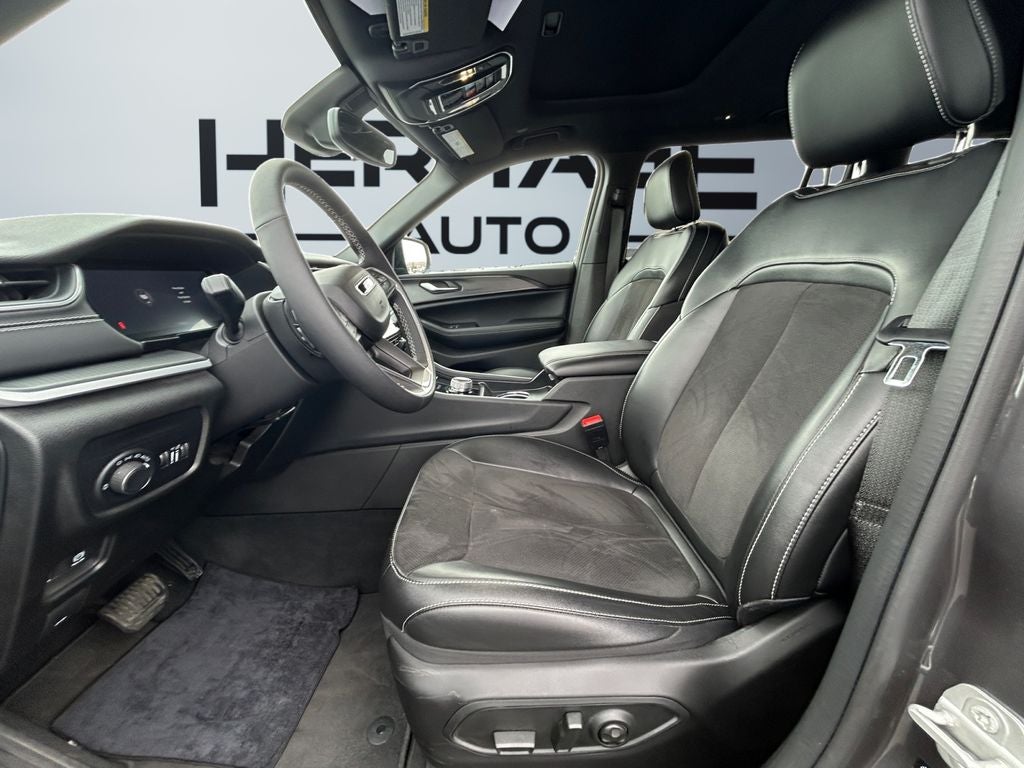 2024 Jeep Grand Cherokee L Altitude X 4x4