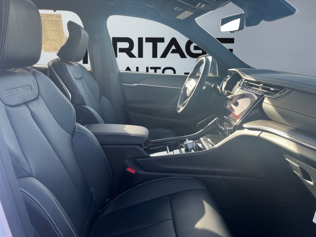 2025 Jeep Grand Cherokee GRAND CHEROKEE L OVERLAND 4X4