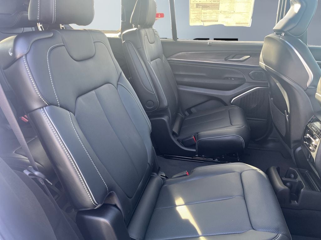 2025 Jeep Grand Cherokee GRAND CHEROKEE L OVERLAND 4X4