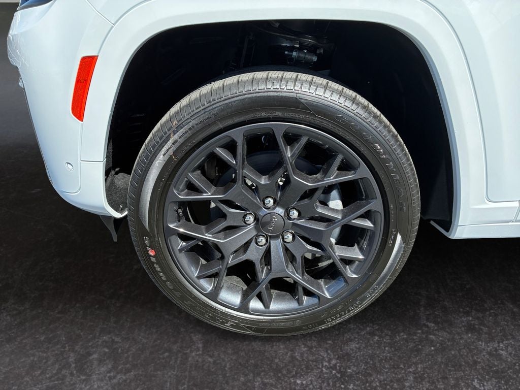 2026 Jeep Grand Cherokee GRAND CHEROKEE L SUMMIT 4X4